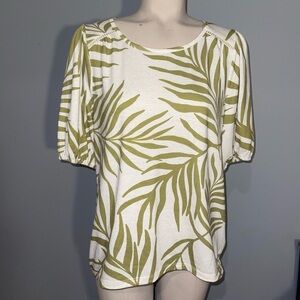 Love Scarlett short sleeve top blouse shirt cream green leaves NWT medium